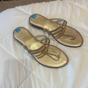 NEW Italian Shoemakers Gold Women's Sandals size 7 1/2